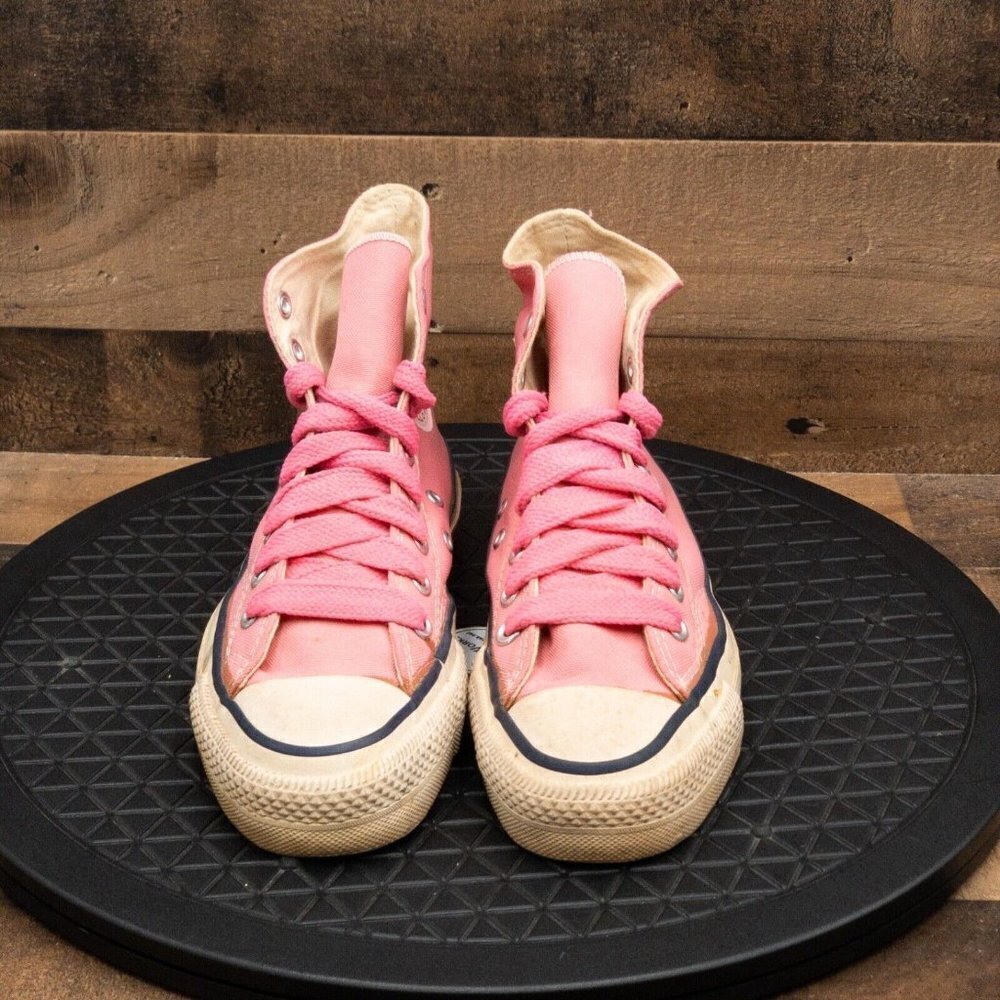 CONVERSE ALL STAR MADE IN USA DEADSTOCK 1980’S VINTAGE WOMENS SHOES PINK SZ 6 - Picture 2 of 11